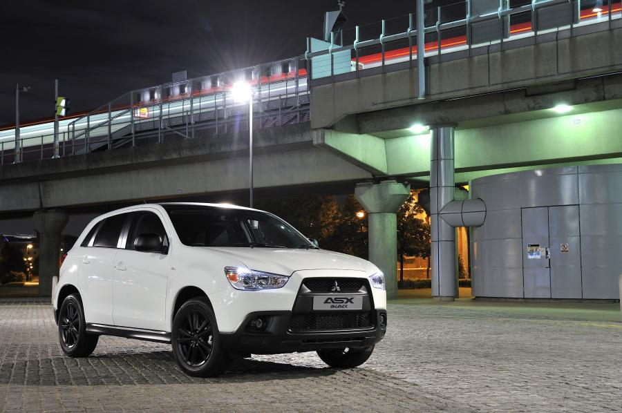  Mitsubishi ASX Black 2011 года  (UK) (фото 71 из 109)